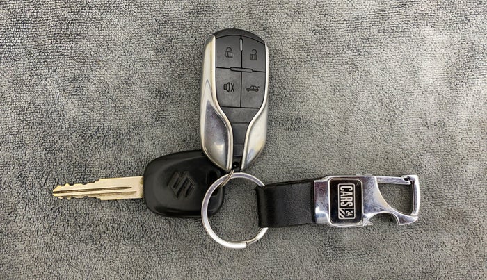 2018 Maruti Alto 800 LXI CNG, CNG, Manual, 69,913 km, Key Close Up