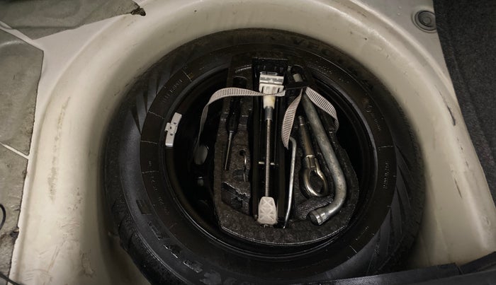 2012 Volkswagen Polo COMFORTLINE 1.2L PETROL, Petrol, Manual, 96,881 km, Spare Tyre