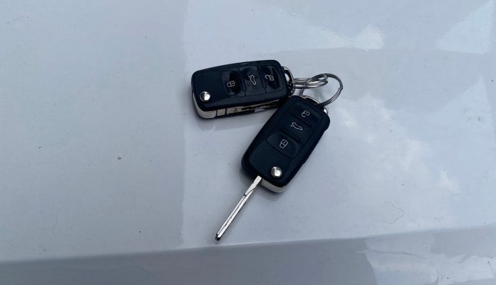 2012 Volkswagen Polo COMFORTLINE 1.2L PETROL, Petrol, Manual, 96,881 km, Key Close Up