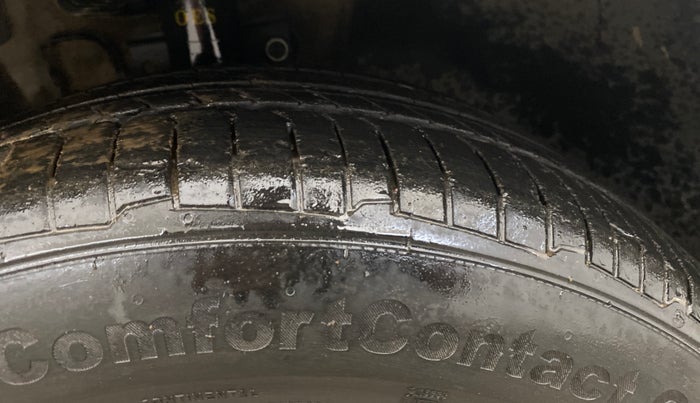 2012 Volkswagen Polo COMFORTLINE 1.2L PETROL, Petrol, Manual, 96,881 km, Right Front Tyre Tread