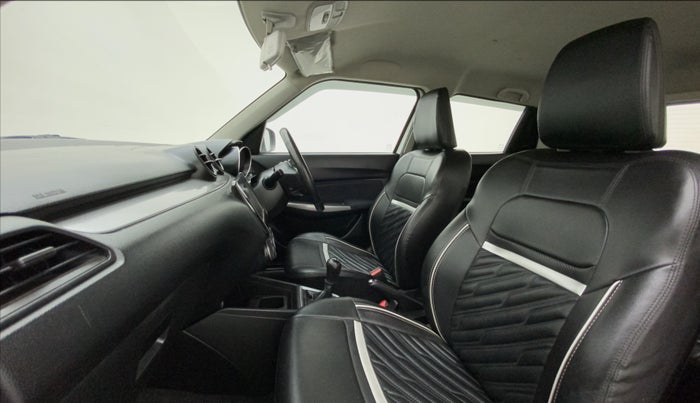 2018 Maruti Swift ZXI PLUS, Petrol, Manual, 44,956 km, Right Side Front Door Cabin