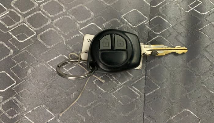 2019 Maruti Alto 800 VXI, Petrol, Manual, 78,945 km, Key Close Up