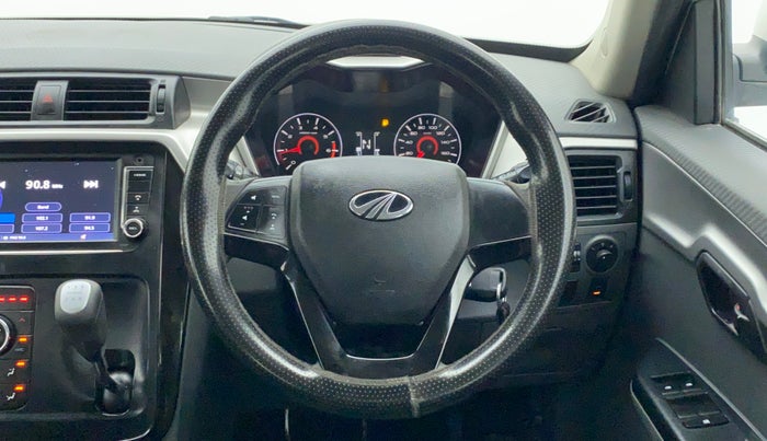 2018 Mahindra KUV 100 NXT K6+ 6 STR, CNG, Manual, 64,737 km, Steering Wheel Close Up
