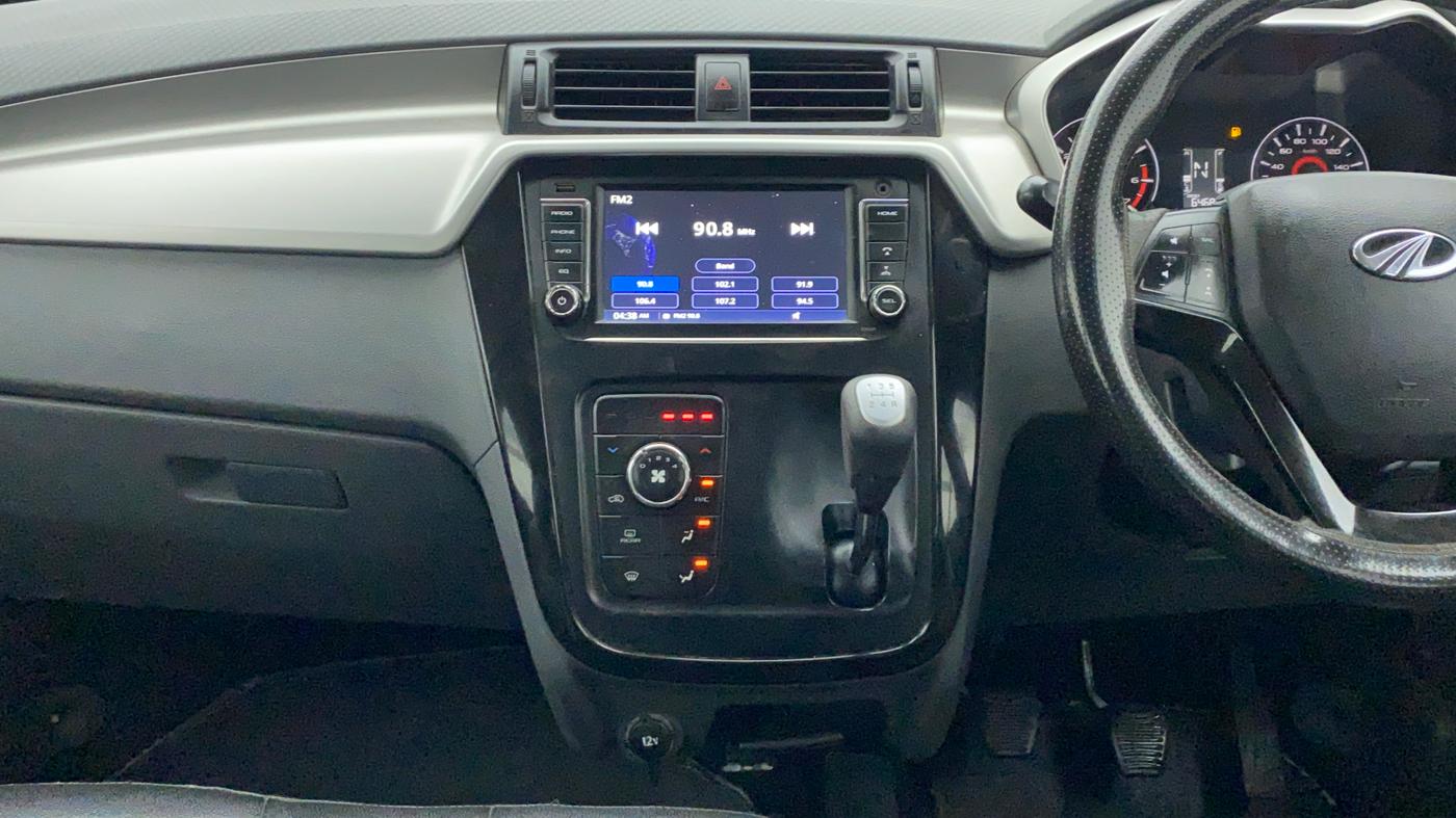 2018 Mahindra KUV 100 NXT K6+ 6 STR, CNG, Manual, 64,737 km, Air Conditioner