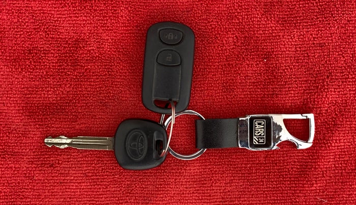 2011 Toyota Etios G, Petrol, Manual, 77,786 km, Key Close Up