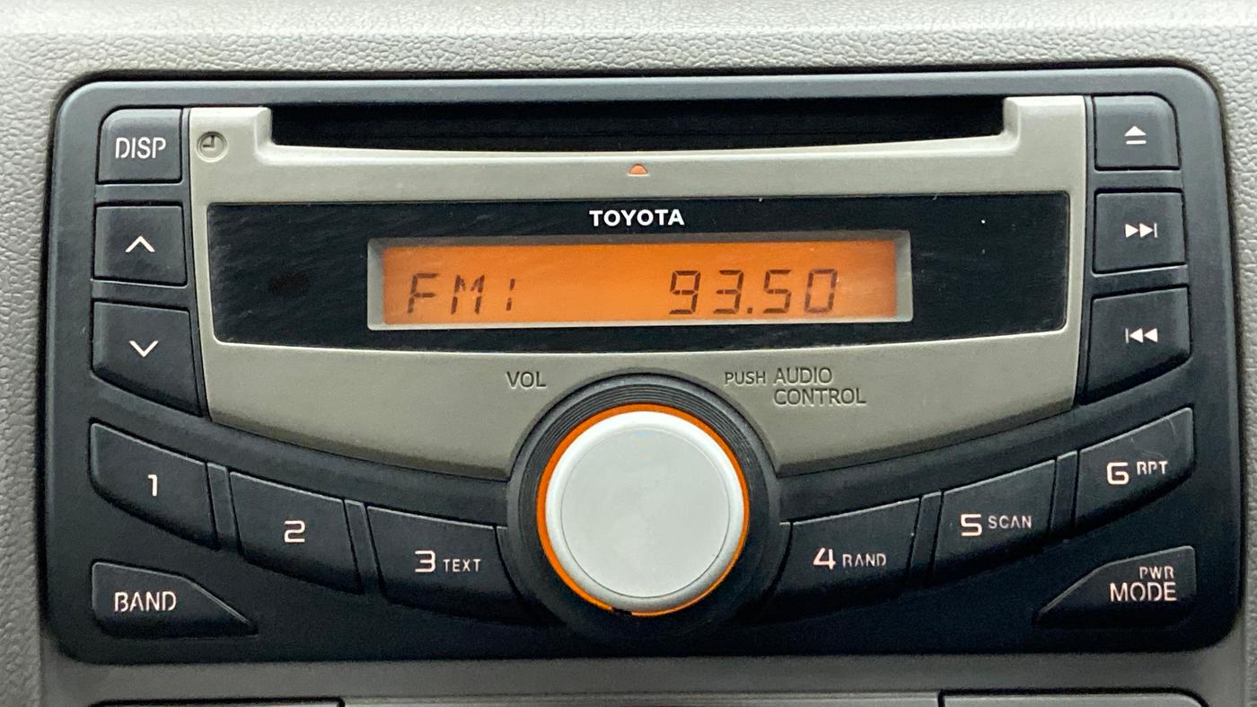 2011 Toyota Etios G, Petrol, Manual, 77,786 km, Infotainment System