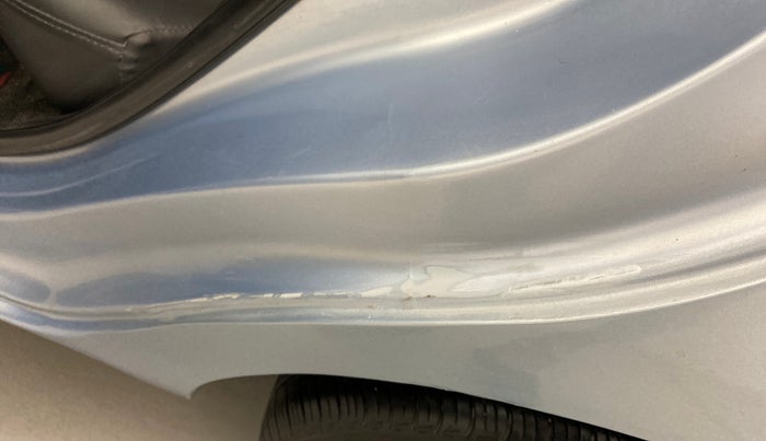 2011 Toyota Etios G, Petrol, Manual, 77,786 km, Left C pillar - Minor scratches