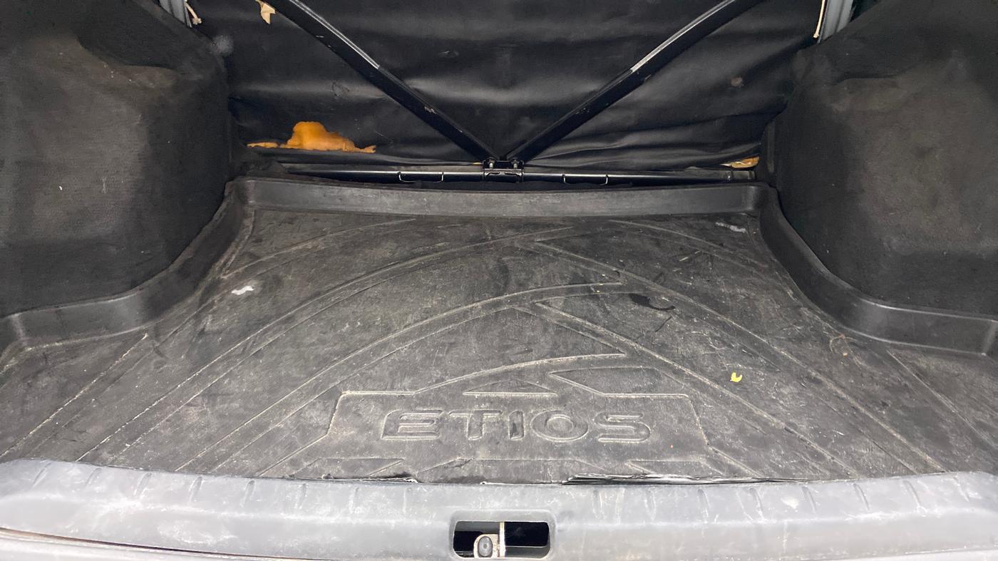2011 Toyota Etios G, Petrol, Manual, 77,786 km, Boot Inside