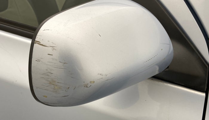 2011 Toyota Etios G, Petrol, Manual, 77,786 km, Right rear-view mirror - Minor scratches