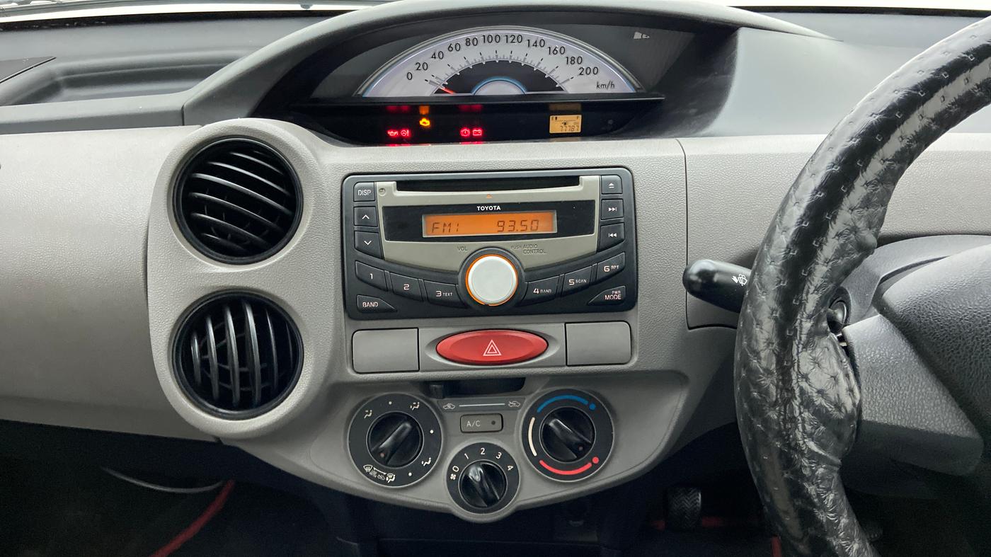 2011 Toyota Etios G, Petrol, Manual, 77,786 km, Air Conditioner
