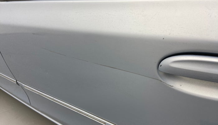 2011 Toyota Etios G, Petrol, Manual, 77,786 km, Rear left door - Minor scratches