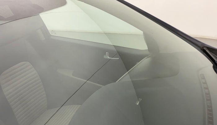 2017 Hyundai Grand i10 SPORTZ 1.2 KAPPA VTVT, Petrol, Manual, 75,370 km, Front windshield - Minor spot on windshield