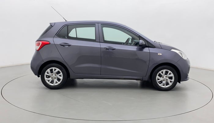 2017 Hyundai Grand i10 SPORTZ 1.2 KAPPA VTVT, Petrol, Manual, 75,370 km, Right Side View