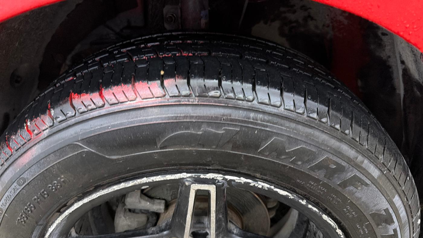 2017 Maruti Baleno DELTA PETROL 1.2, Petrol, Manual, 46,925 km, Left Front Tyre Tread
