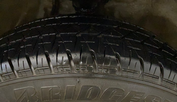 2018 Maruti Alto 800 LXI, Petrol, Manual, 82,119 km, Right Front Tyre Tread