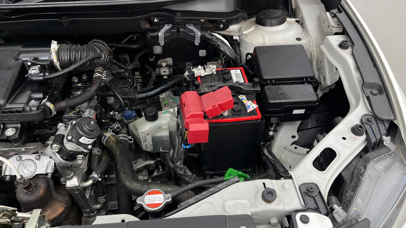 2025 Maruti Dzire VXI AMT, Petrol, Automatic, 25,150 km, Engine View - Left