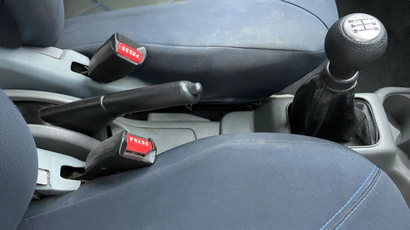 2013 Maruti Alto K10 LXI P, Petrol, Manual, 42,243 km, Gear Lever