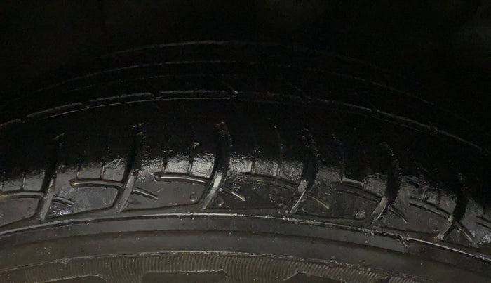 2018 Hyundai Elite i20 ASTA 1.2, Petrol, Manual, 44,052 km, Left Front Tyre Tread