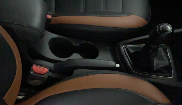 2018 Hyundai Elite i20 ASTA 1.2, Petrol, Manual, 44,052 km, Gear Lever