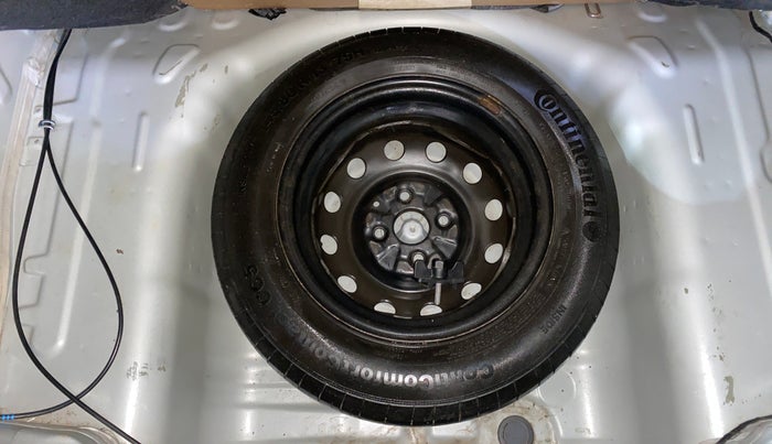 2017 Hyundai Eon SPORTZ, Petrol, Manual, 24,066 km, Spare Tyre