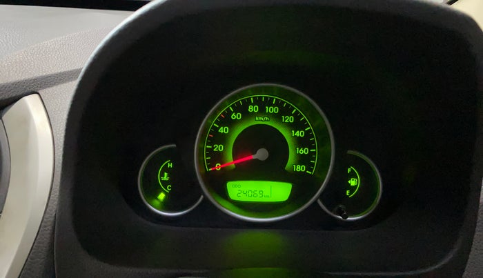 2017 Hyundai Eon SPORTZ, Petrol, Manual, 24,066 km, Odometer Image