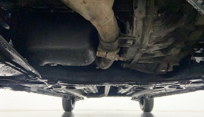 2013 Maruti Swift VDI, Diesel, Manual, 1,22,629 km, Front Underbody