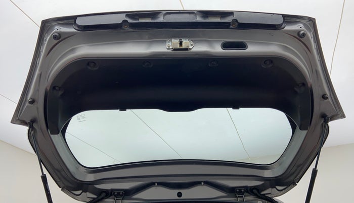 2013 Maruti Swift VDI, Diesel, Manual, 1,22,629 km, Boot Door Open