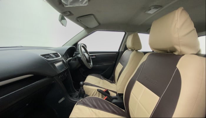 2013 Maruti Swift VDI, Diesel, Manual, 1,22,629 km, Right Side Front Door Cabin