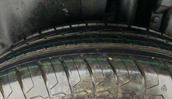 2013 Maruti Swift VDI, Diesel, Manual, 1,22,629 km, Left Rear Tyre Tread