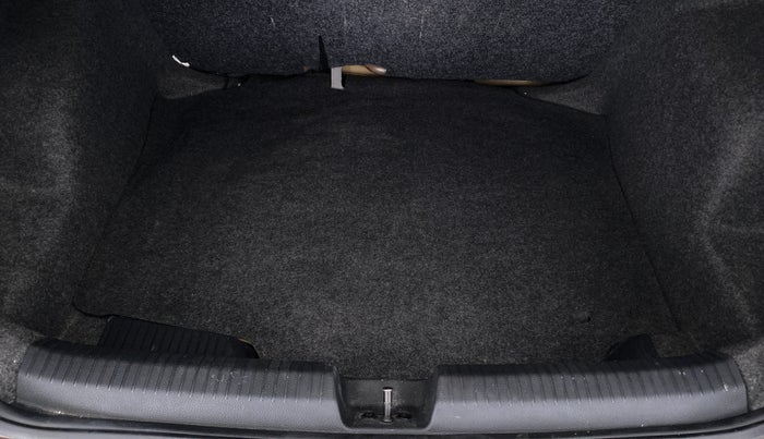 2019 Volkswagen Ameo Trendline 1.0, Petrol, Manual, 37,487 km, Boot Inside