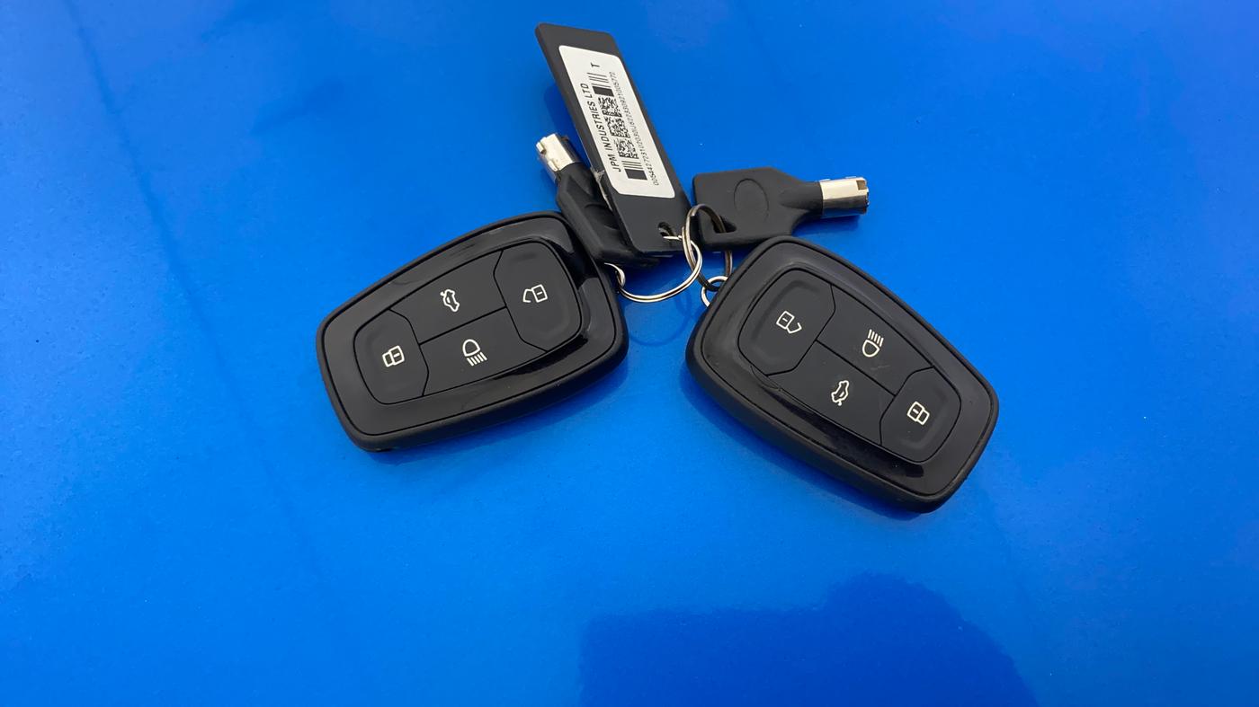 2021 Tata ALTROZ XT PETROL, Petrol, Manual, 34,172 km, Key Close Up