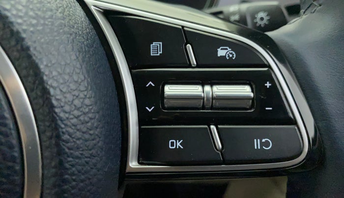 2022 KIA CARENS LUXURY PLUS 1.4 PETROL 6 STR, Petrol, Manual, 4,710 km, Adaptive Cruise Control