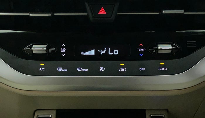2022 KIA CARENS LUXURY PLUS 1.4 PETROL 6 STR, Petrol, Manual, 4,710 km, Automatic Climate Control
