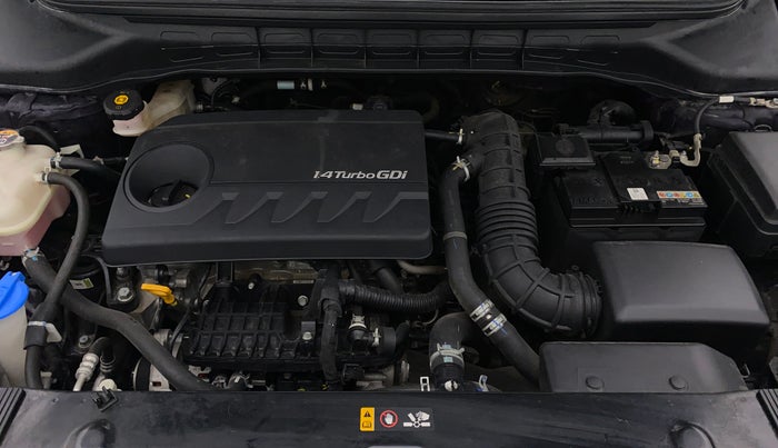 2022 KIA CARENS LUXURY PLUS 1.4 PETROL 6 STR, Petrol, Manual, 4,710 km, Open Bonet