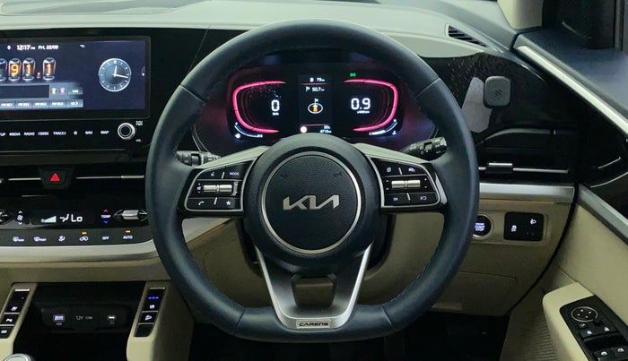 2022 KIA CARENS LUXURY PLUS 1.4 PETROL 6 STR, Petrol, Manual, 4,710 km, Steering Wheel Close Up