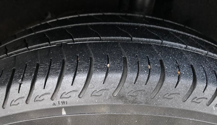 2019 Maruti Baleno DELTA 1.2 K12, Petrol, Manual, 25,843 km, Left Rear Tyre Tread