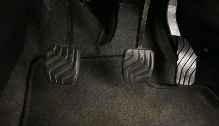 2024 Renault TRIBER RXL MT, Petrol, Manual, 5,369 km, Pedals