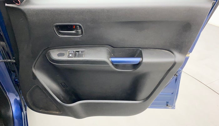 2022 Maruti IGNIS SIGMA 1.2, Petrol, Manual, 29,120 km, Driver Side Door Panels Control