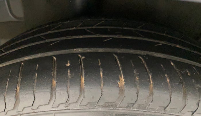 2021 Hyundai NEW I20 ASTA (O) 1.5 CRDI MT, Diesel, Manual, 40,974 km, Right Rear Tyre Tread