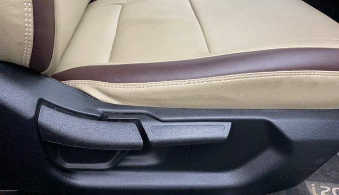 2021 Hyundai NEW I20 ASTA (O) 1.5 CRDI MT, Diesel, Manual, 40,974 km, Driver Side Adjustment Panel