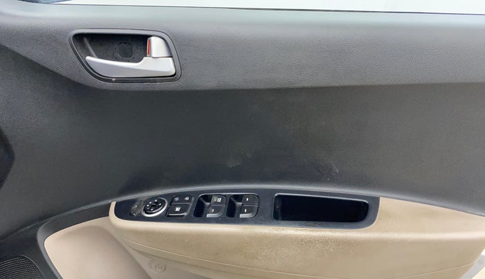 2017 Hyundai Grand i10 SPORTZ (O) AT 1.2 KAPPA VTVT, Petrol, Automatic, 25,292 km, Driver Side Door Panels Control