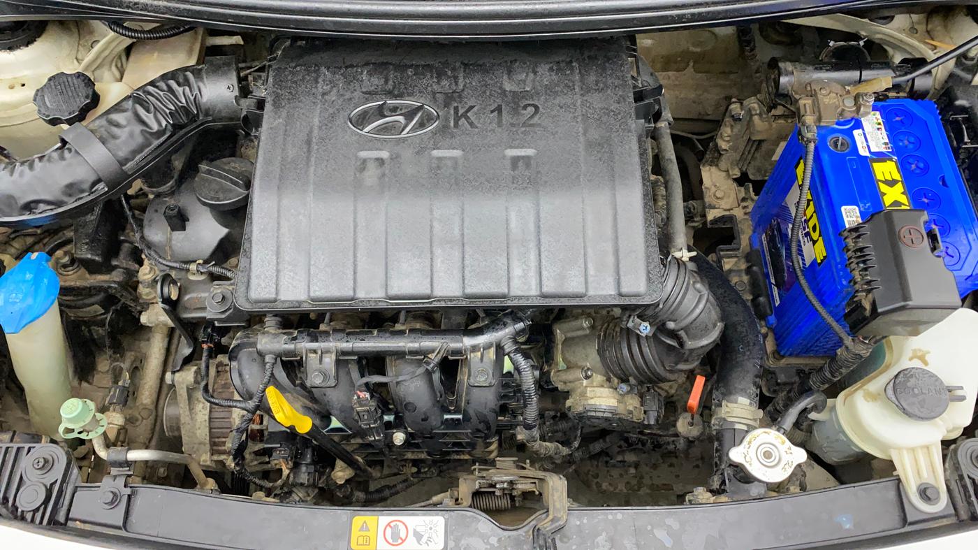 2017 Hyundai Grand i10 SPORTZ (O) AT 1.2 KAPPA VTVT, Petrol, Automatic, 75 km, Engine View