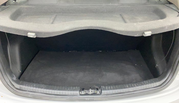 2017 Hyundai Grand i10 SPORTZ (O) AT 1.2 KAPPA VTVT, Petrol, Automatic, 25,292 km, Boot Inside