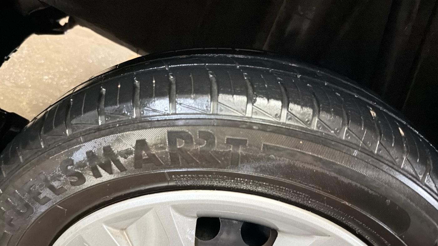 2019 Renault Kwid RXL, Petrol, Manual, 22,909 km, Right Rear Tyre Tread