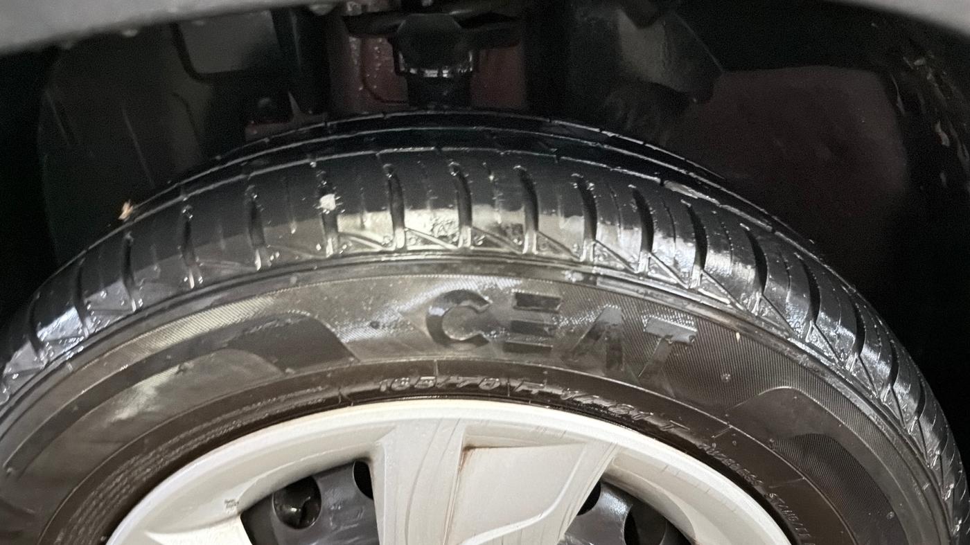 2019 Renault Kwid RXL, Petrol, Manual, 22,909 km, Left Front Tyre Tread