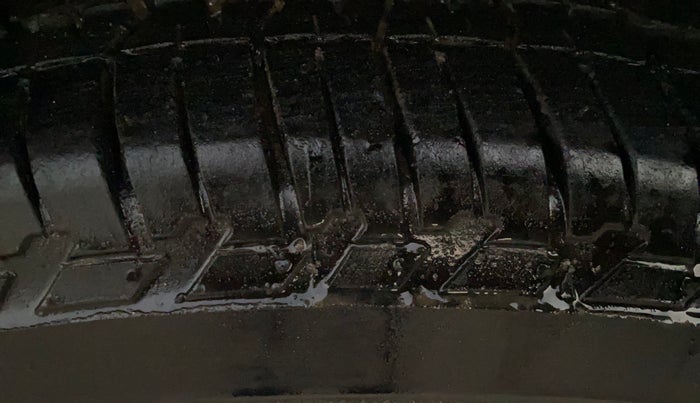 2021 Mahindra Scorpio S5, Diesel, Manual, 89,956 km, Right Rear Tyre Tread