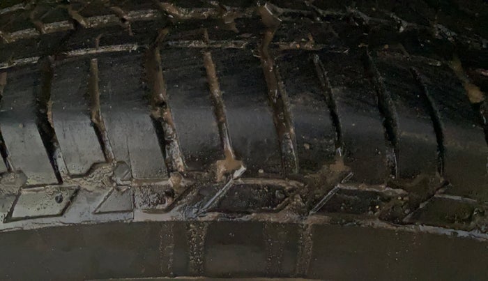 2021 Mahindra Scorpio S5, Diesel, Manual, 89,956 km, Left Rear Tyre Tread