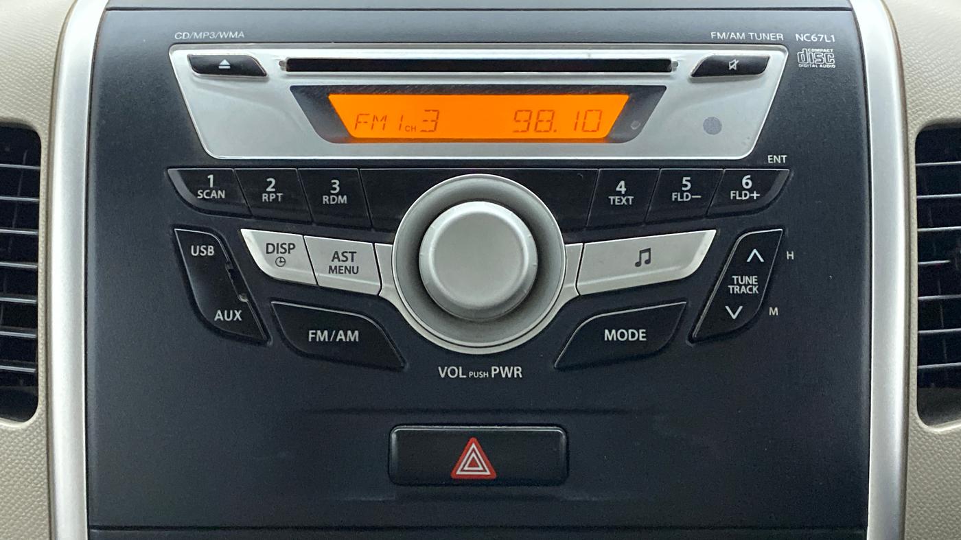 2014 Maruti Wagon R 1.0 VXI, Petrol, Manual, 82,151 km, Infotainment System