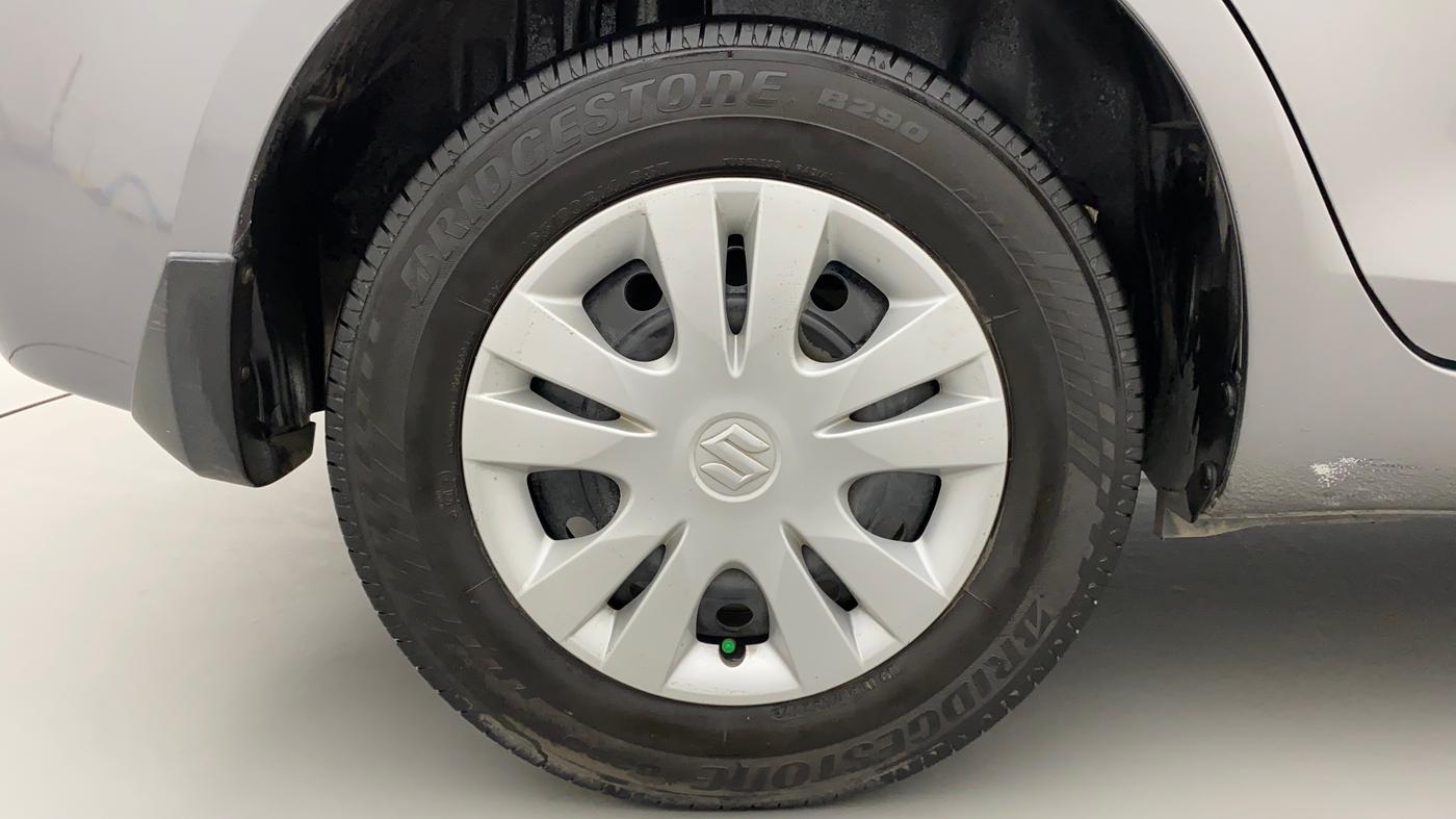 2014 Maruti Swift Dzire VDI, Diesel, Manual, 1,00,668 km, Right Rear Wheel