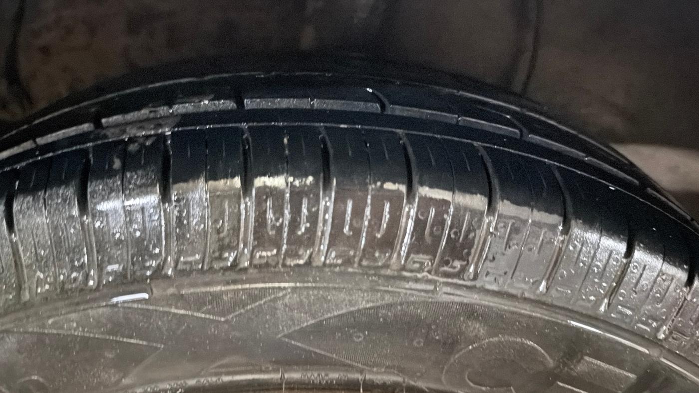 2020 Hyundai AURA S 1.2 CNG, CNG, Manual, 66,943 km, Right Rear Tyre Tread